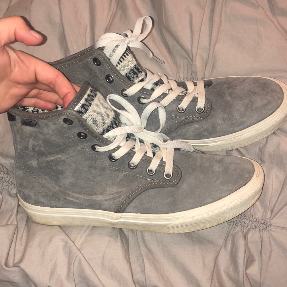 Vans - Picture 2 of 4